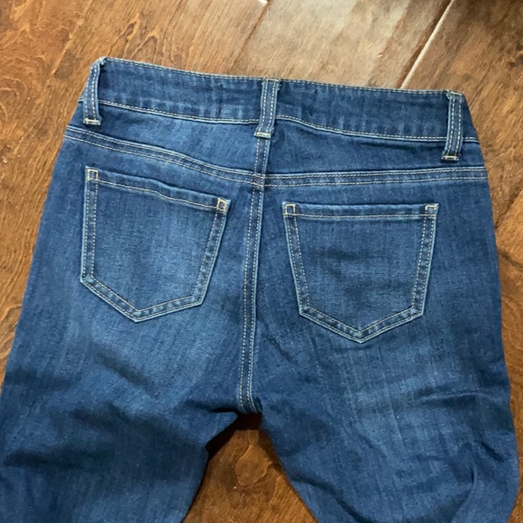 Stretchy ankle crop destroyed jeans - Picture 4 of 6